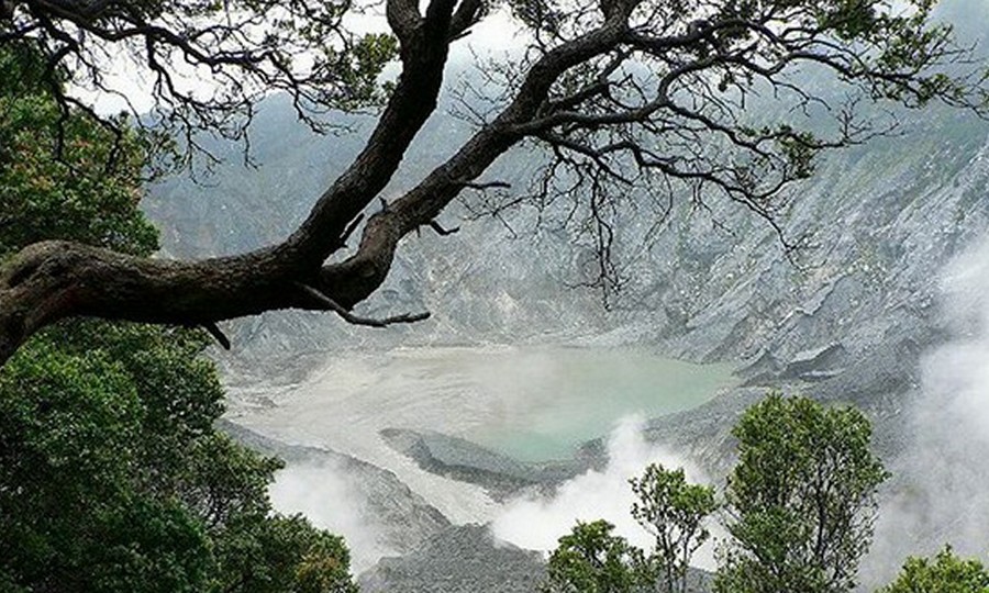 Misteri Gunung Tangkuban Perahu Bandung