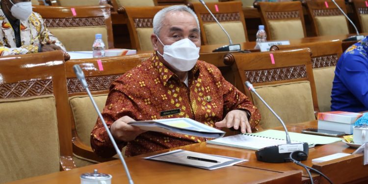 Gubernur Isran Usul Pengangkatan ASN Guru Tanpa Seleksi