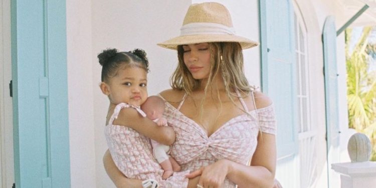 Punya Kantor Khusus, Putri Kecil Kylie Jenner Akan Bikin Brand Sendiri