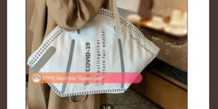 Ngakak! Ibu Ini Beli Tas Bentuk Masker, Penampilannya Malah Jadi Begini