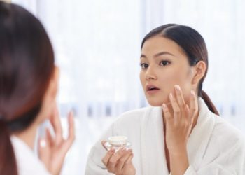 Disebut Bahan Alami Pengganti Retinol, Ini Kelebihan dan Kekurangan Bakuchiol