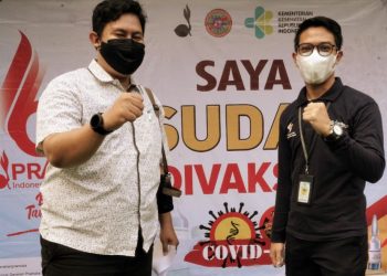 Usai Divaksin, Karyawan dan Keluarga Ramai Melakukan Photo Booth