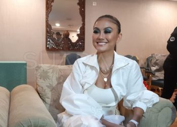 Harganya Tembus Rp9 Juta, Kaos Agnez Mo Malah Dibilang Mirip Baju Partai