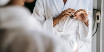 Skincare untuk peawatan.