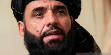 Taliban Larang Pangkas Rambut dan Salon untuk Potong Janggut Pria