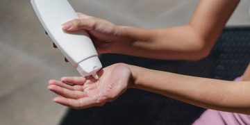 Bisa Berakibat Fatal, Pria Ini Ketagihan Tanning hingga Ngotot Pakai Cara Ilegal
