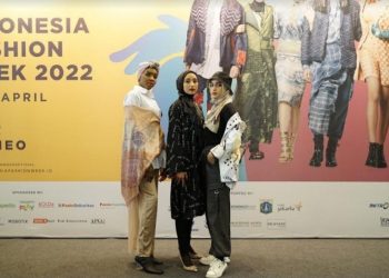 Koleksi scarf terinspirasi dari perempuan refuge tampil di IFW.
