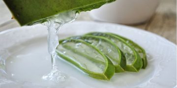 Mencerahkan tanpa menggunakan produk skincare.