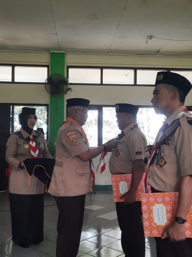 Pengukuhan peserta KML menjadi pembina pandega.