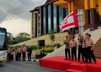 Kapolda Riau Lepas Kontingen Daerah Riau Peserta Pertikara Nasional ke-IV