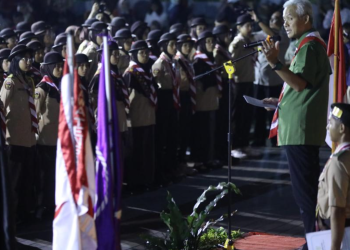 Ganjar Pranowo Saat Akan Melepasan Peserta Jamdun 2023