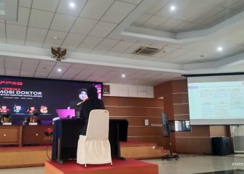 Prosesi Sidang Terbuka Promosi Doktor Lina Marlina di UPI Bandung