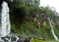 Air Terjun Cibeureum: Permata Alam di Tengah Jalur Pendakian